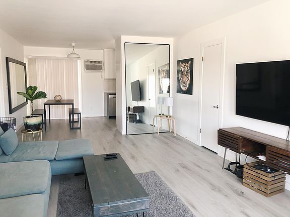 3rd image of 5232 Corteen Pl Unit 30