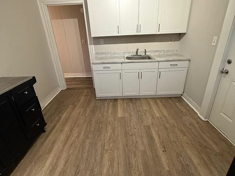 6328 Rockwell Blvd #B — Photo 17