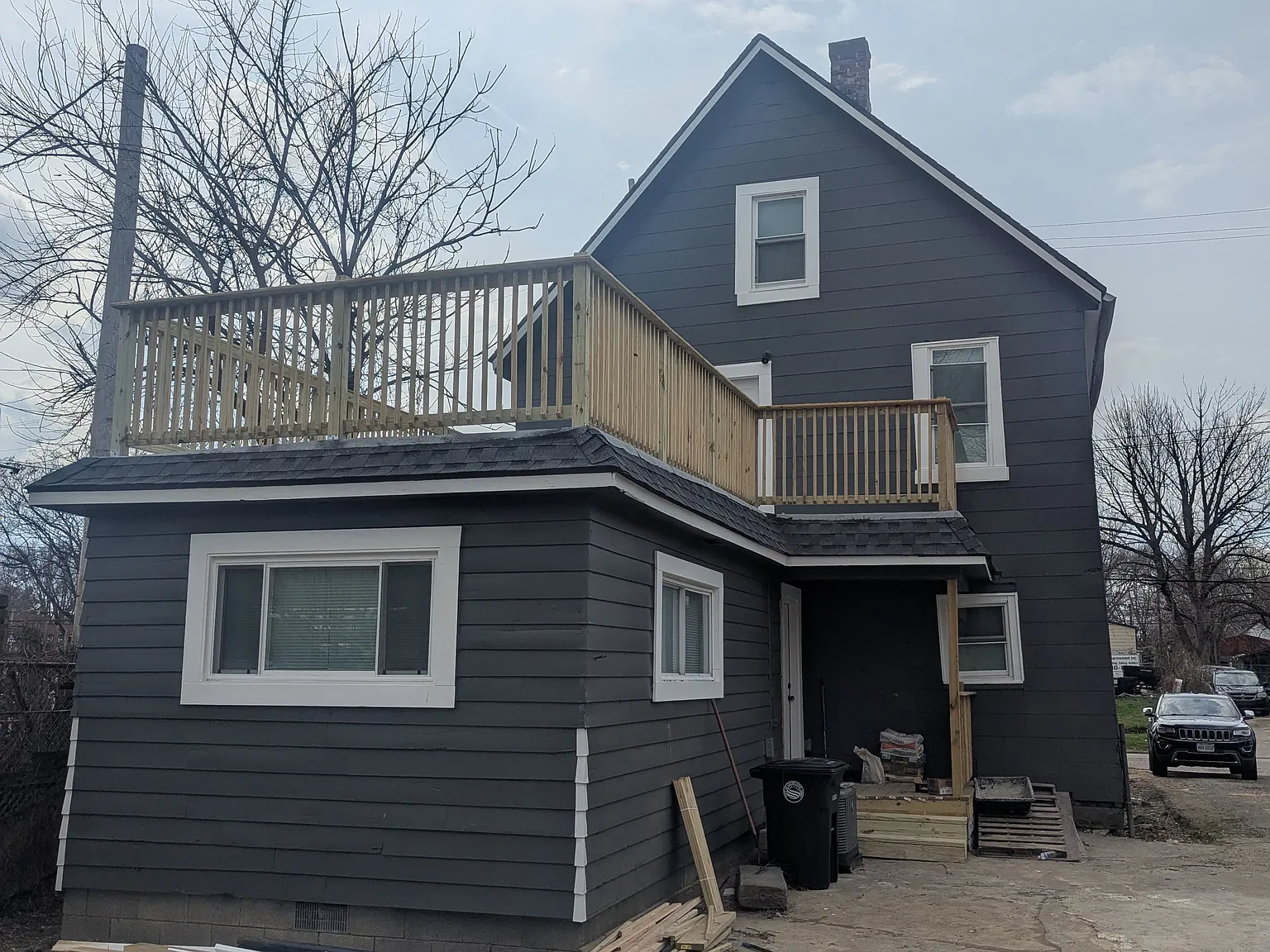 3 bed, 800 sqft, $1,400 — Photo 1
