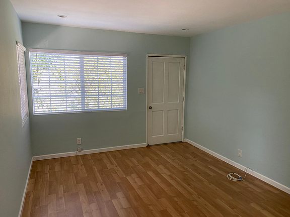 3rd image of 2204 Glendale Blvd