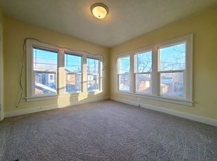 512 E Oak St #2-514, Springfield, IL 62703