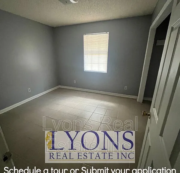 1100 S Gordon Ave #A — Photo 5