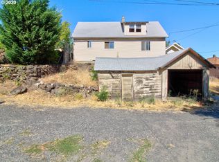 114 W 7th St, The Dalles, OR 97058