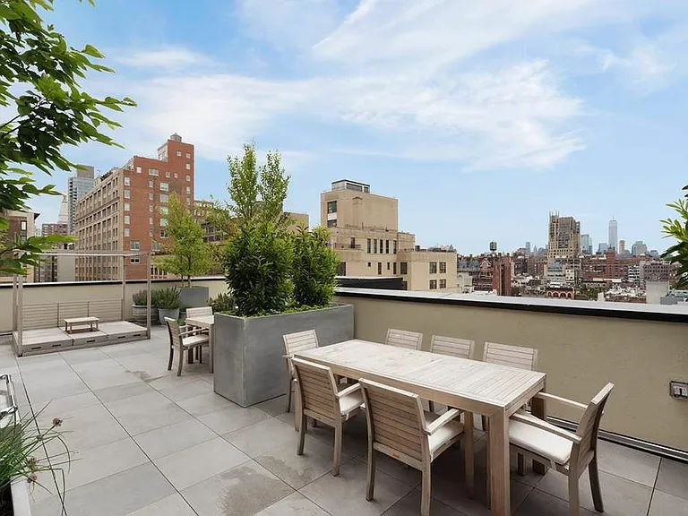 261 W 25th St #4A — Photo 16