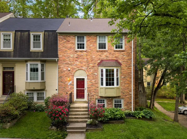 10121 Wood Green Way, Burke, VA 22015