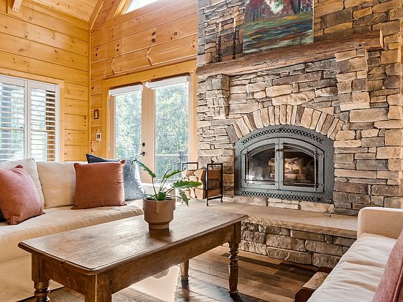 15th image of 6011 Garrison Springs Rd