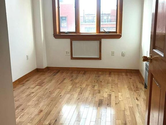 2nd image of 720A Leonard St #K