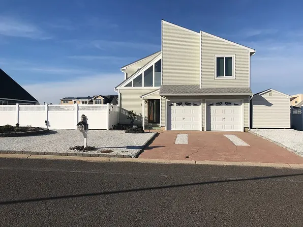 132 Southard Dr, Manahawkin, NJ 08050