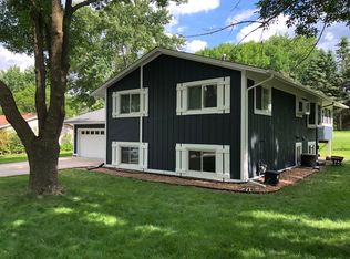 112102 Haering Cir, Chaska, MN 55318