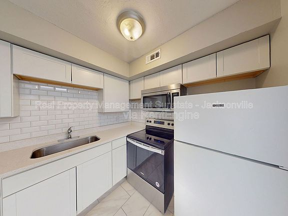 3rd image of 2877 Post St APT 5