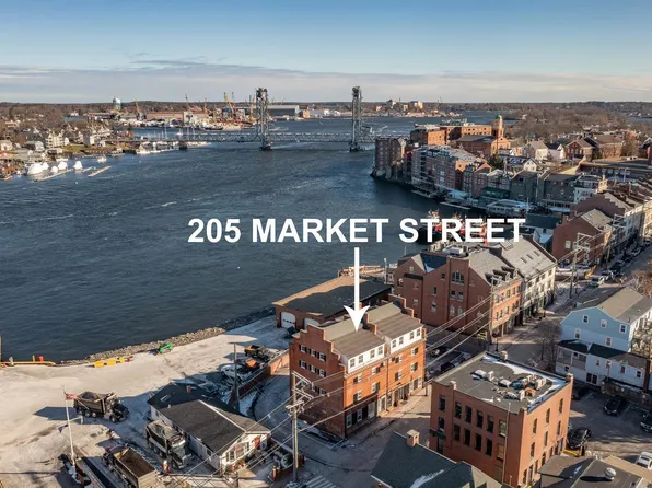 205 Market St #5, Portsmouth, NH 03801