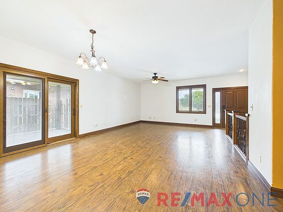 4th image of 3316 Eagle Dr