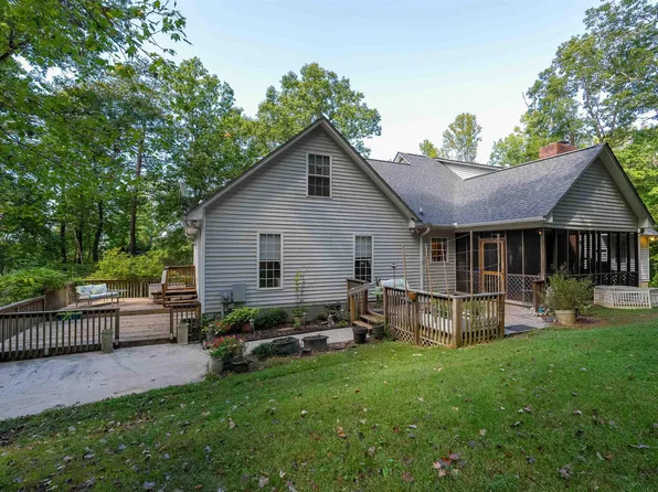 204 Miracle Hill Rd, Pickens, SC 29671
