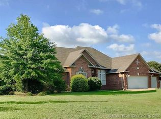 124 K Lynn St, Ardmore, OK 73401