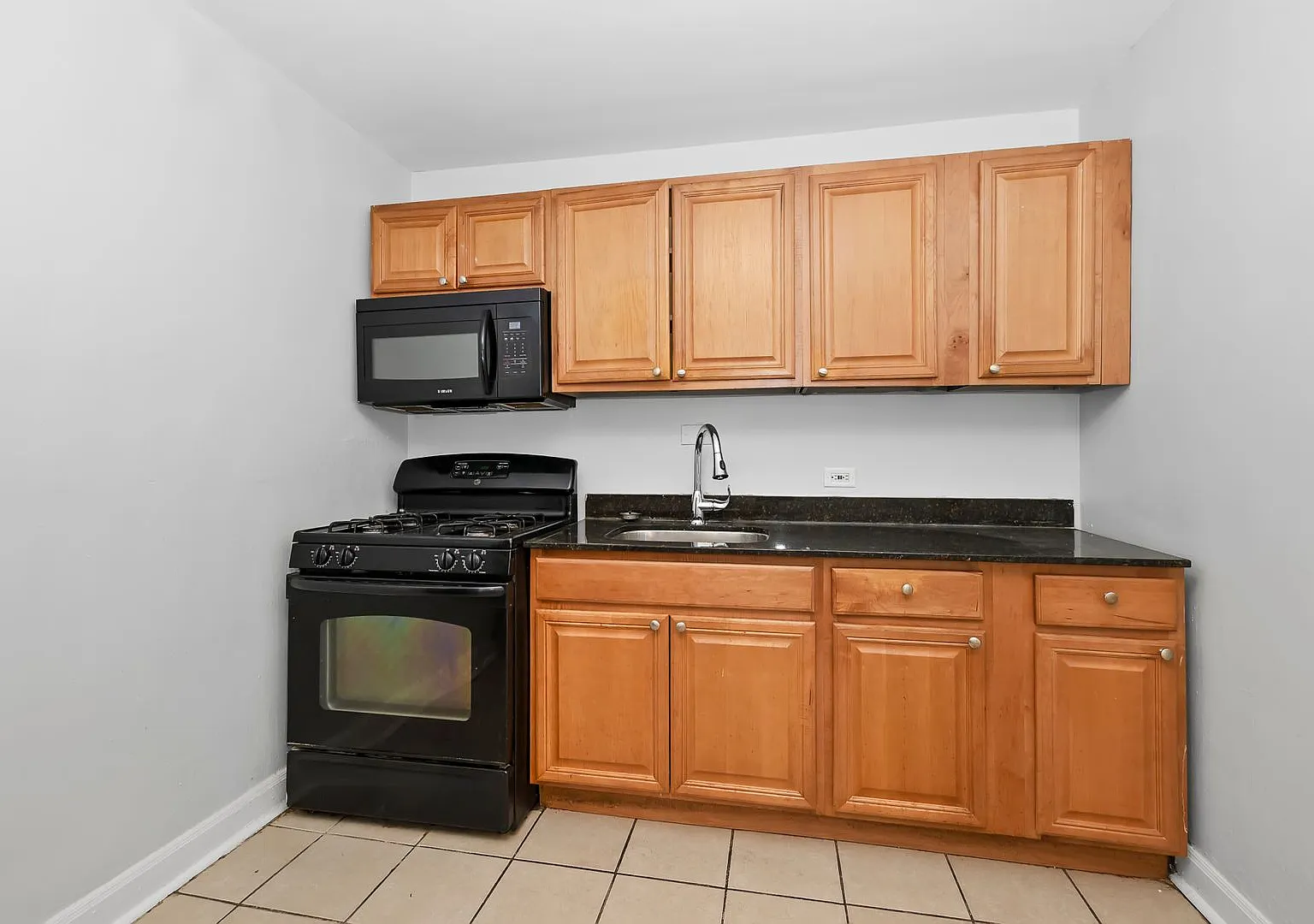 5618-5620 S MLK Dr — Photo 4