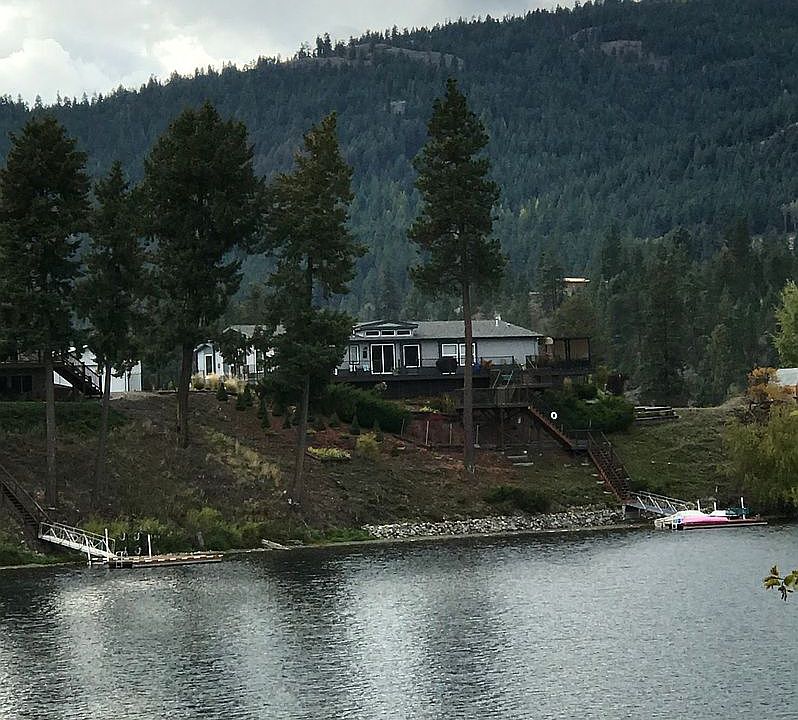 1st image of 11 S Shore Dr