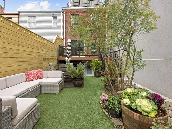 310A 22nd St, Brooklyn, NY 11215