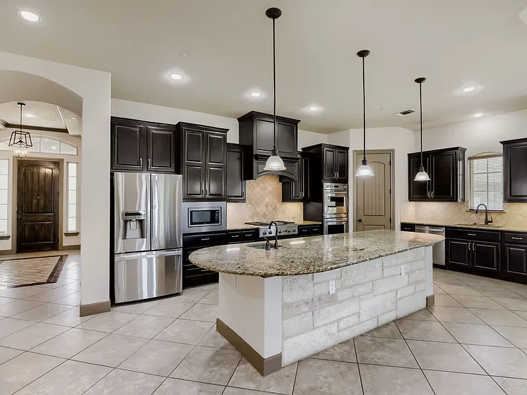 5923 Dewdrop Ln — Photo 8