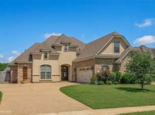 465 Long Acre Dr, Bossier City, LA 71111