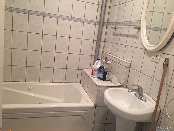 2nd image of 9136 Lefferts Blvd APT 2