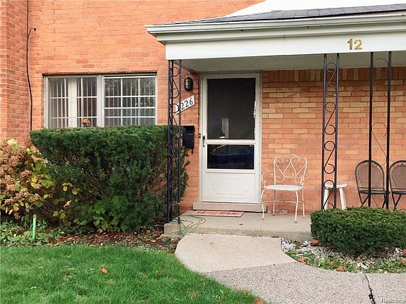 2nd image of 3226 Shenandoah Dr Unit 4-1