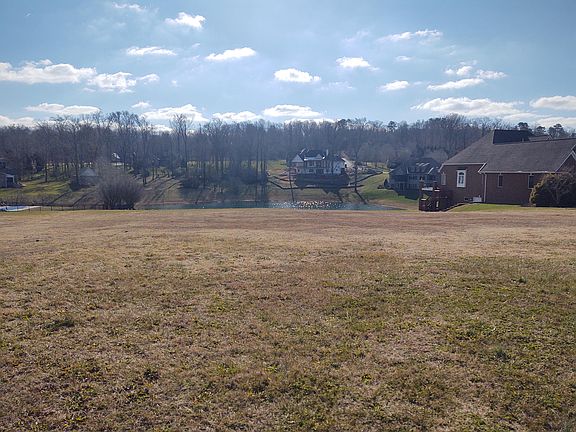 2nd image of 3625 Plantation Ct