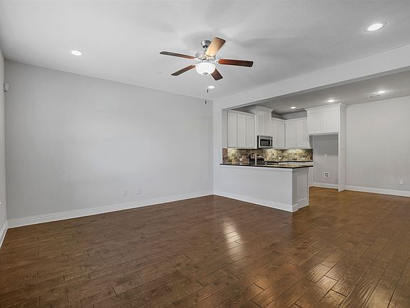3rd image of 3813 Quail Wood Dr