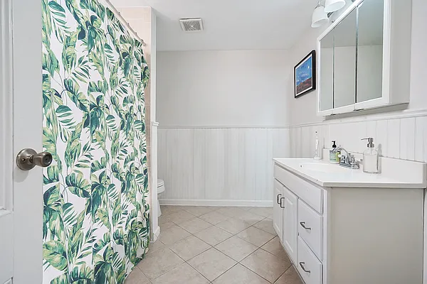 Rented by Avenue Sotheby's International Realty | media 12