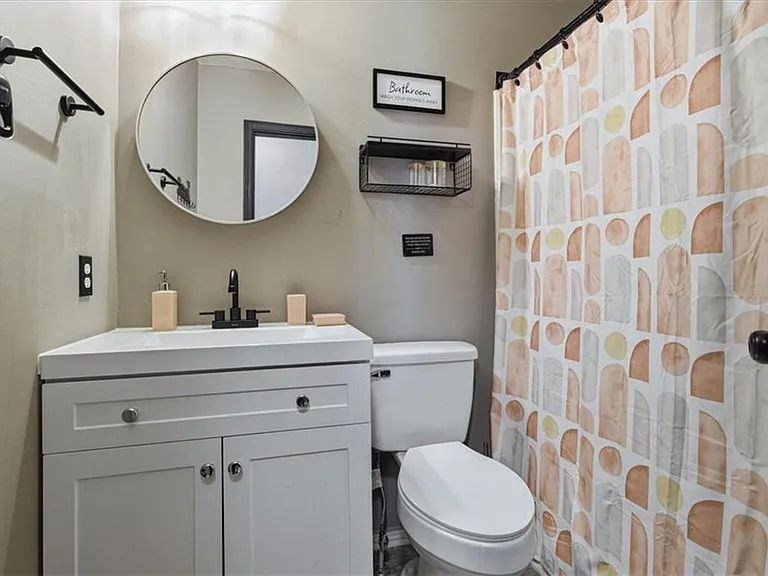 1459 Bridgewater Br — Photo 23
