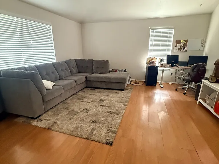 3813 Dorchester Dr — Photo 4