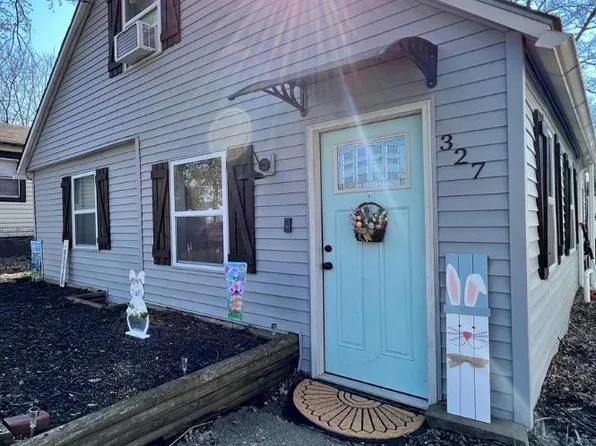 327 Lounsbury Ave, Elmira Heights, NY 14903