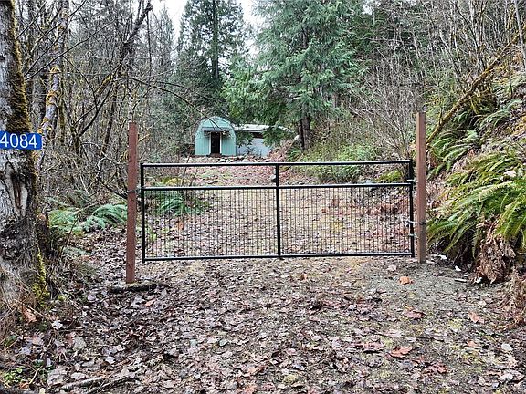 3rd image of 0 Cascade River Rd #D1-203