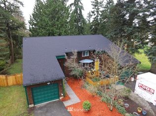 6918 Lower Ridge Rd APT A, Everett, WA 98203