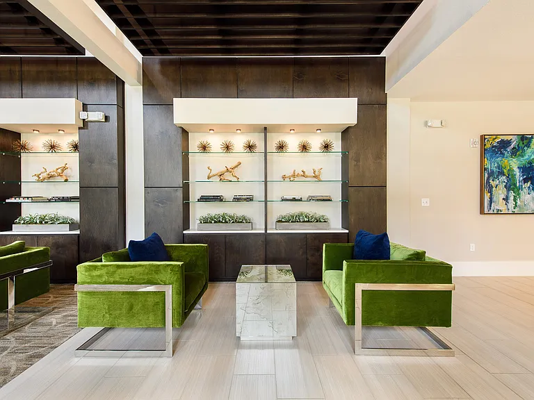 Park Rowe Apartments - Perkins Rowe — Photo 3