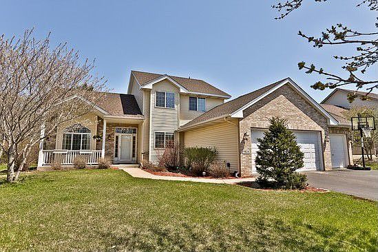 Beautiful 2 story home