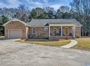 2006 Shady Grove Ln SW, Decatur, AL 35603