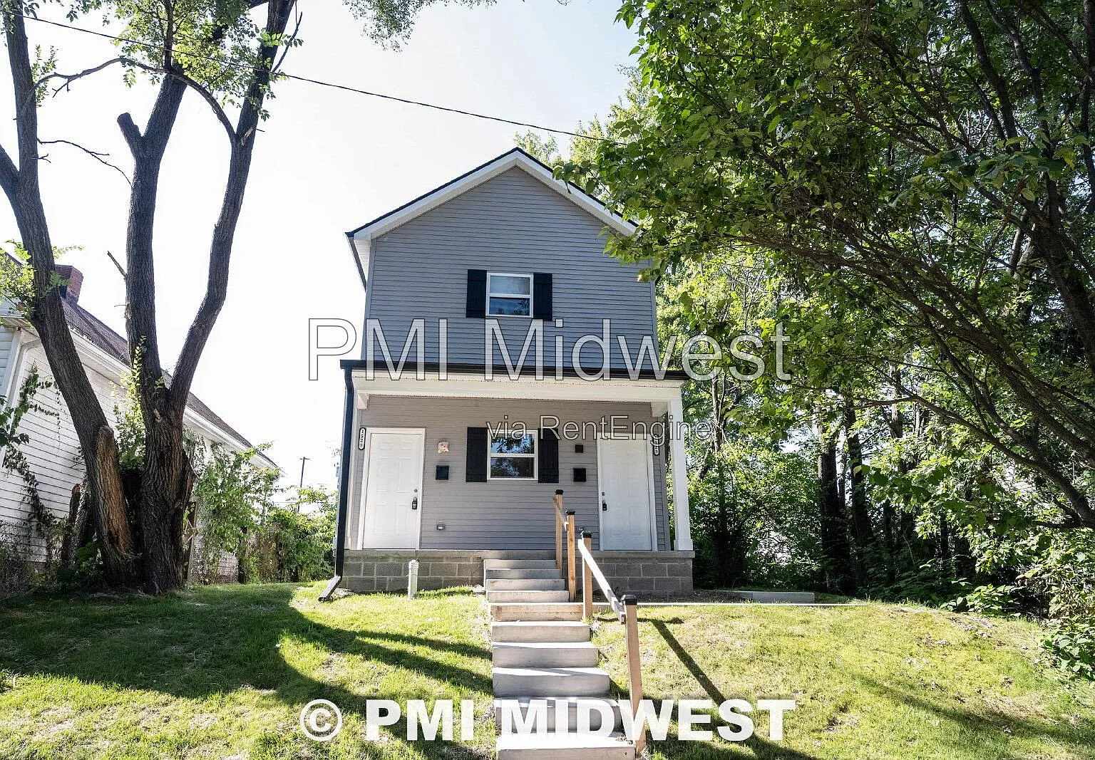 2 bed, 2.0 bath, 1300 sqft, $1,399 — Photo 1