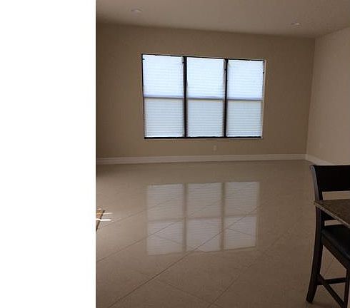 5th image of 13833 Callisto Ave