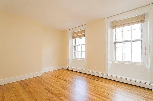 30 Temple St #3 — Photo 4