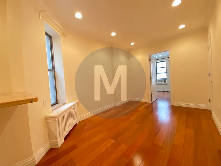 314 E 62nd St #4 — Photo 4