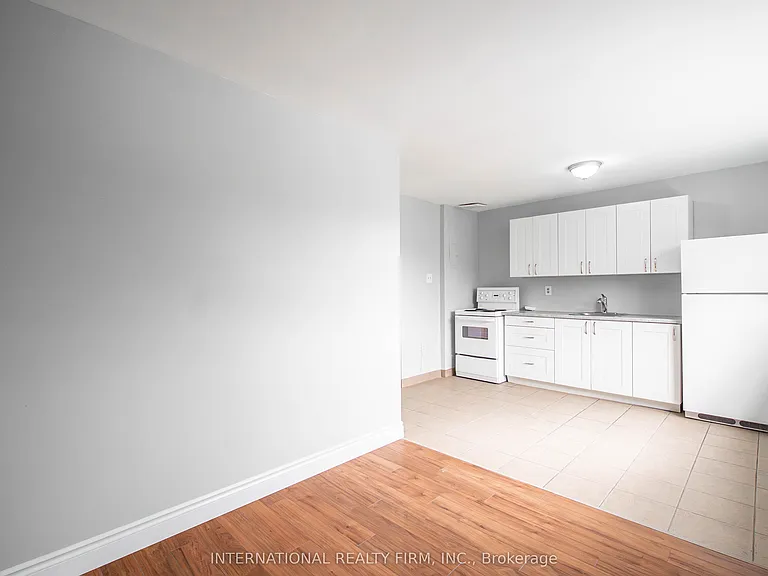 93 High St #206 — Photo 21