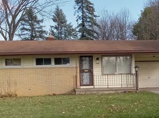 3306 Mackin Rd, Flint, MI 48504