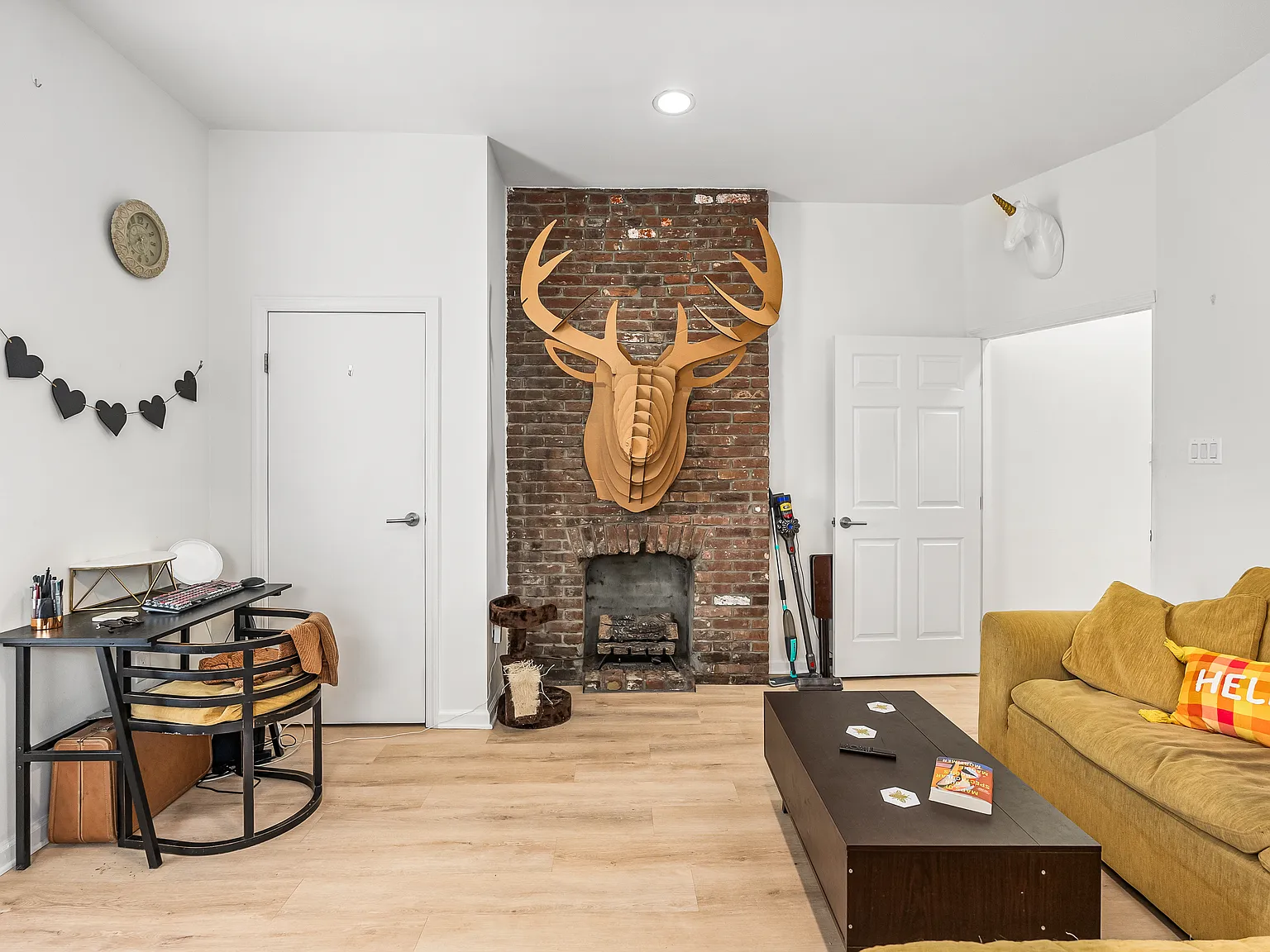 2 bed, 1.5 bath, 1000 sqft, $2,040 — Photo 4