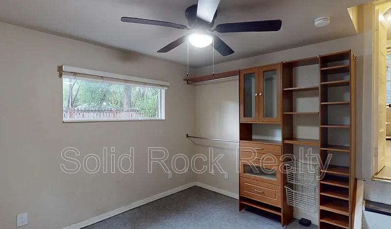 511 E Platte Ave #1 — Photo 9