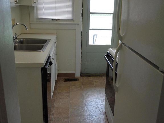 3rd image of 1398 Haines Ave #1404