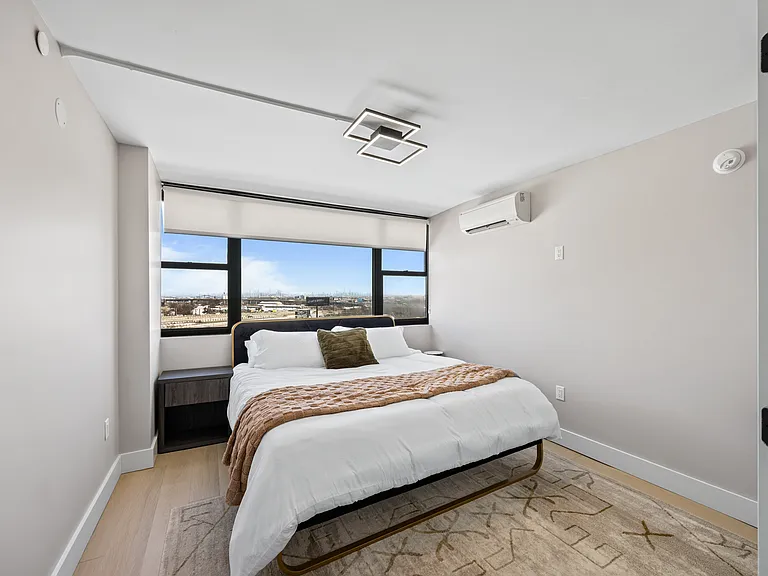 Cosmo 440 Luxury Apartments — Photo 8