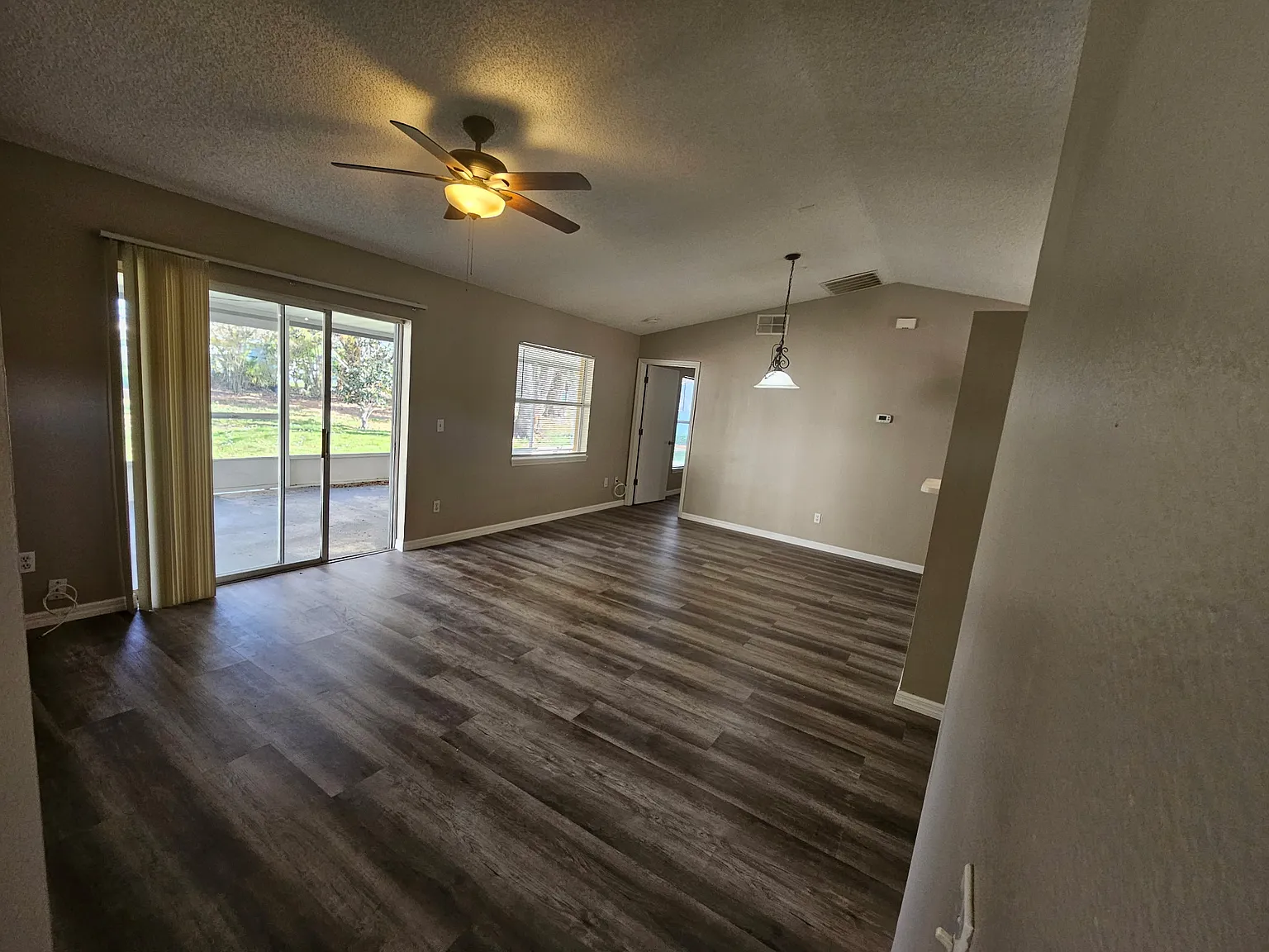 305 Miami Lane - 1 — Photo 4