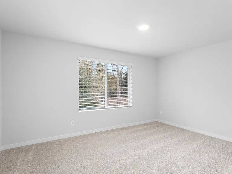 9916 18th Ave W #G — Photo 26