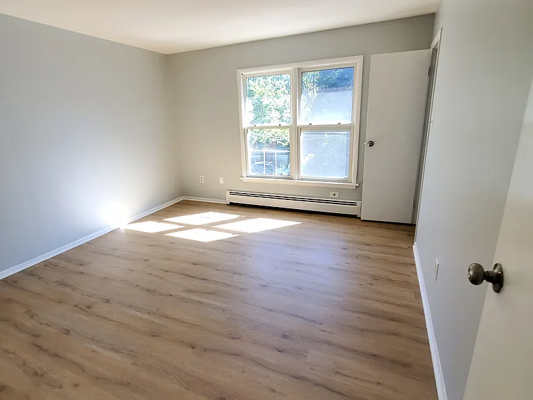 372 Ocean Ave — Photo 3