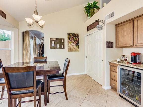 4th image of 3346 E Wickieup Ln